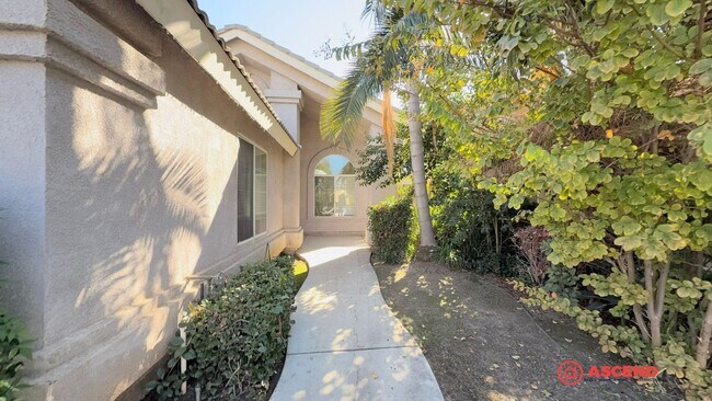 Foto del edificio - Amazing 5 Bedroom Home In Southwest!