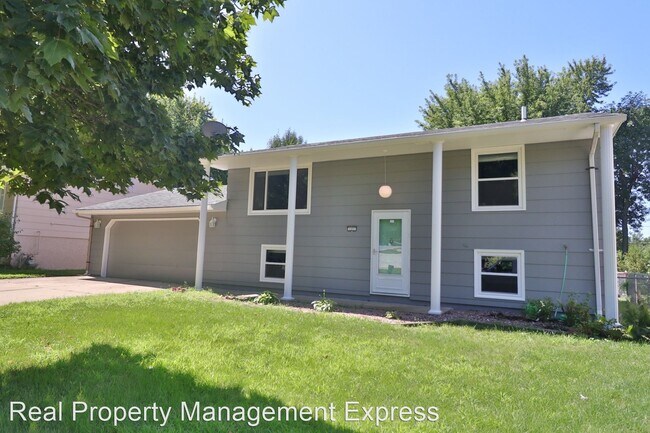 Foto del edificio - 3 br, 2 bath House - 121 N. Meyer Ln.