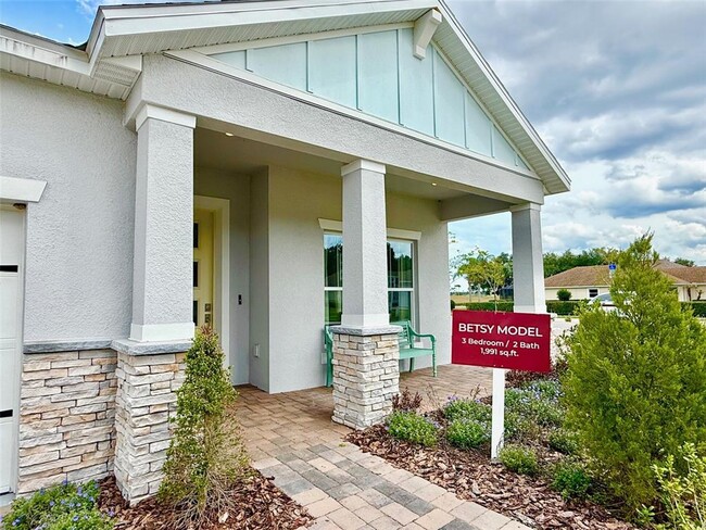 Building Photo - 1250 Champions Dr