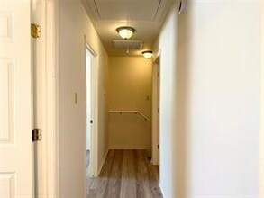 Building Photo - 10064 Emnora Ln