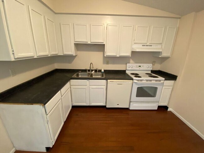 Foto del edificio - 6836 Centennial Dr