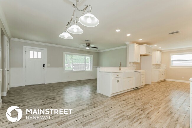 Foto del edificio - 215 Cranberry Ln