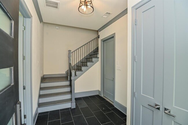 Foto del edificio - 4718 Stonewall St
