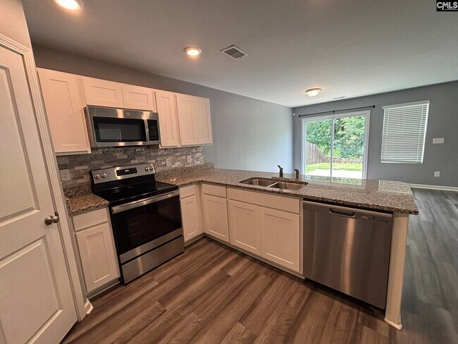 Building Photo - 120 Kings Parish Ct