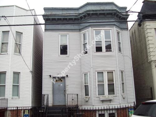 Primary Photo - 1540 Hoe Ave