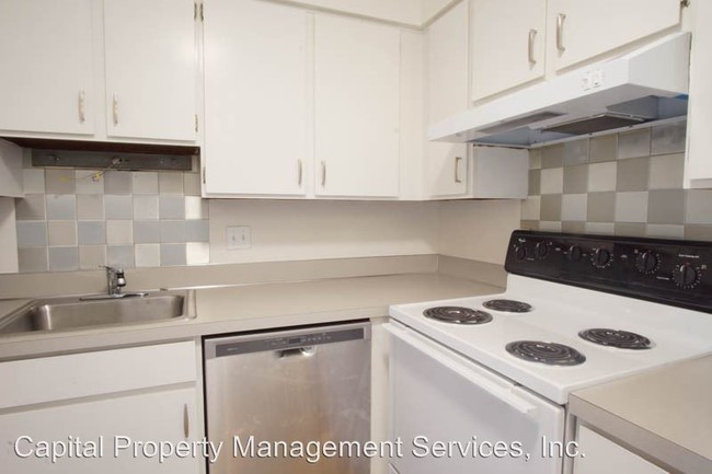 Foto del edificio - 2222-2228 NE Halsey St