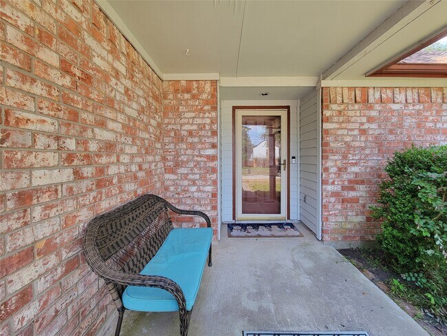 Foto del edificio - 25303 Avery Hill Ln