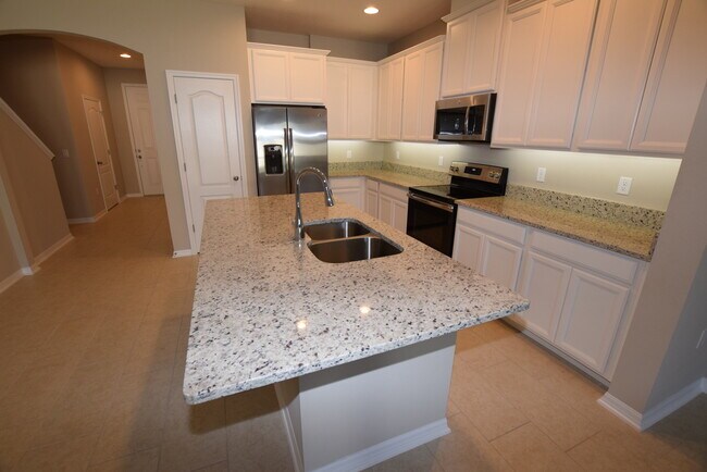 Foto del edificio - 3 bedroom 2.5 Condo for Rent at 2529 Egret...