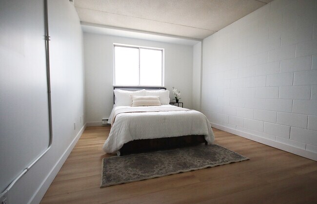 Photo du bâtiment - All Inclusive Student Rentals