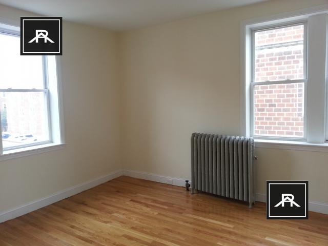 Foto del edificio - 3 bedroom in Brookline MA 02446