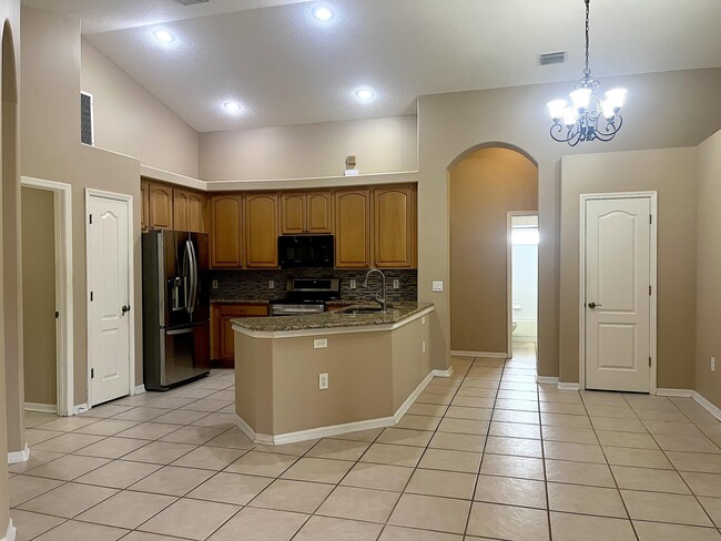 Building Photo - 4914 Worthington Cir