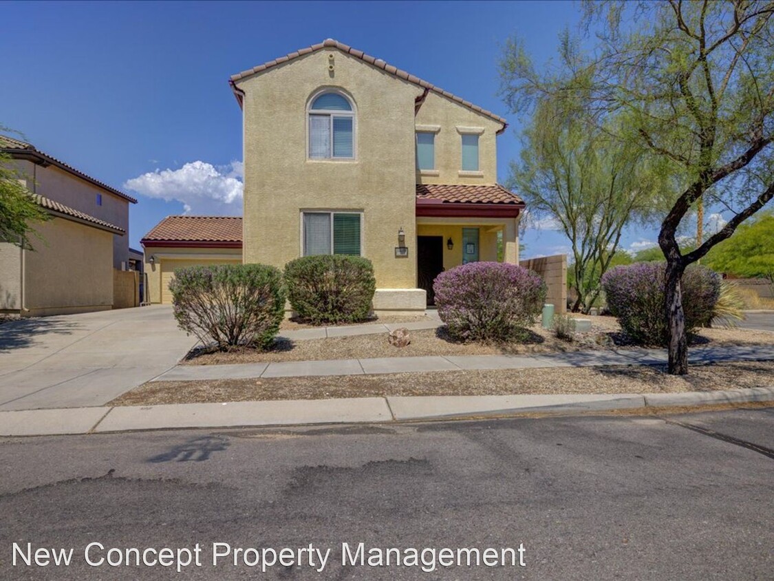 Primary Photo - 4 br, 3 bath House - 10581 E. River Stone Ct