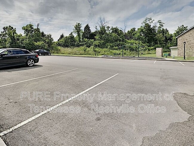 Foto del edificio - 100 Cobblestone Pl Dr