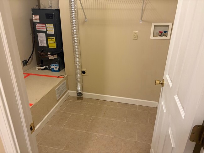 Building Photo - 82 S Pembroke Ave