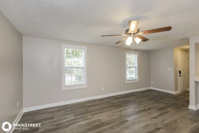 Foto del edificio - 7943 MONFREYA CT, CHARLOTTE, NC 28212