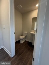 Building Photo - 33 E Front St