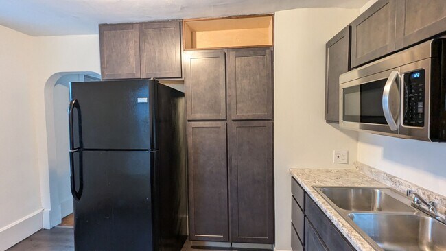 Building Photo - 1505 7th St