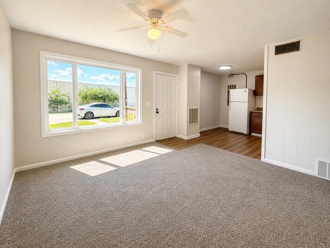 Building Photo - Cozy Columbus Home with Yard and Convenient Location