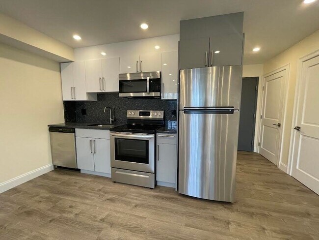 Foto del edificio - 1022 Commonwealth Ave