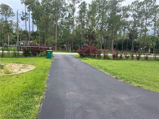 Building Photo - 4143 2nd Ave NE