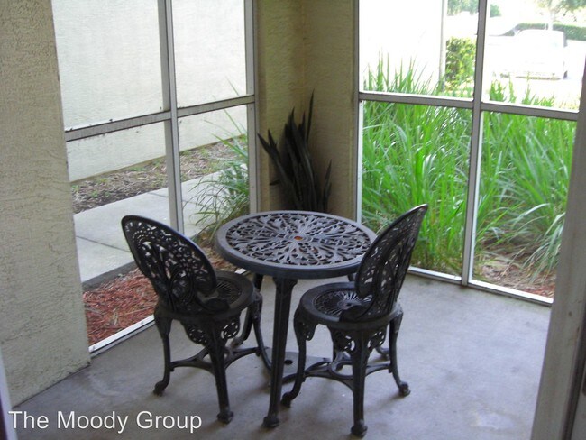Building Photo - 9316 Crescent Loop Cir