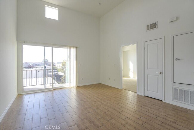 Foto del edificio - 11925 Kling St