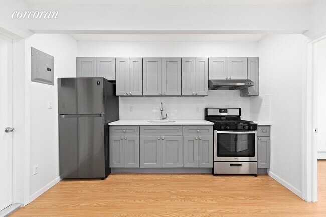 Kitchen - 426 McDonald Ave