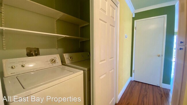 Foto del edificio - 2 br, 2 bath House - 1408 Market St. unit B.