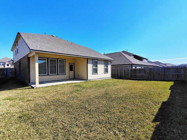 Building Photo - 2307 Sweet Bay Dr