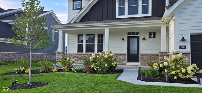 Foto del edificio - 228 Oakhurst Wy