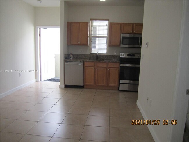 Building Photo - 17001 SW 94th Terrace