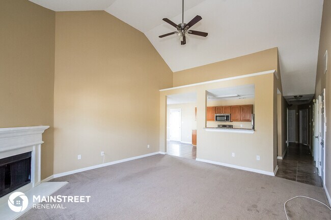 Building Photo - Available For Immediate Move In!