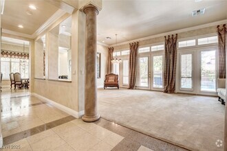 Building Photo - 204 Valiente St