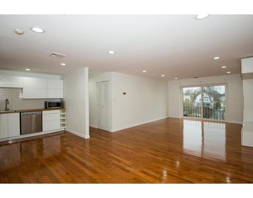 Primary Photo - 406 Broadway