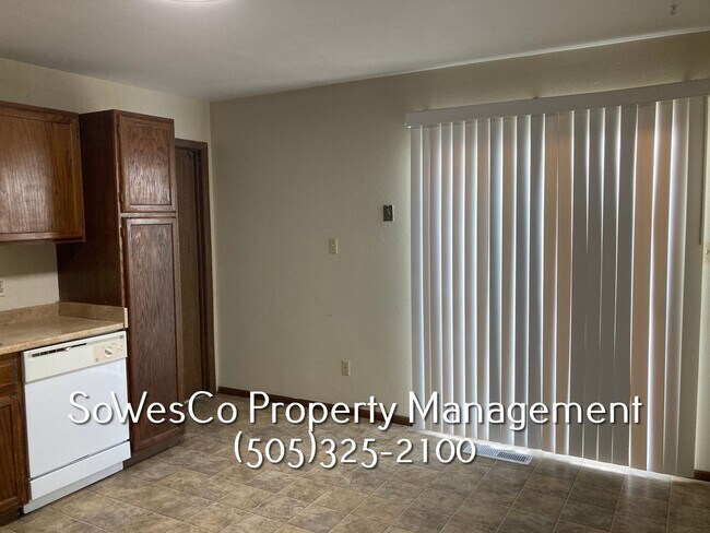 Foto del edificio - 3 Bedroom 2 Bath Home in Central Farmingto...