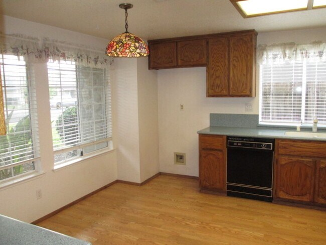 Foto del edificio - Woodcreek Oaks area home.
