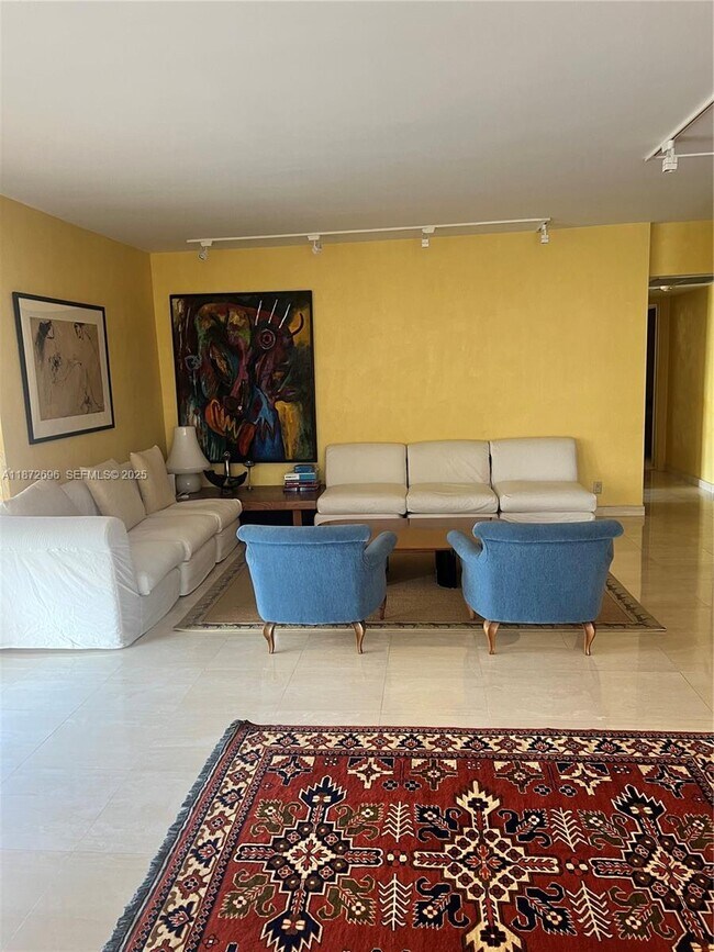 Foto del edificio - 19355 Turnberry Way