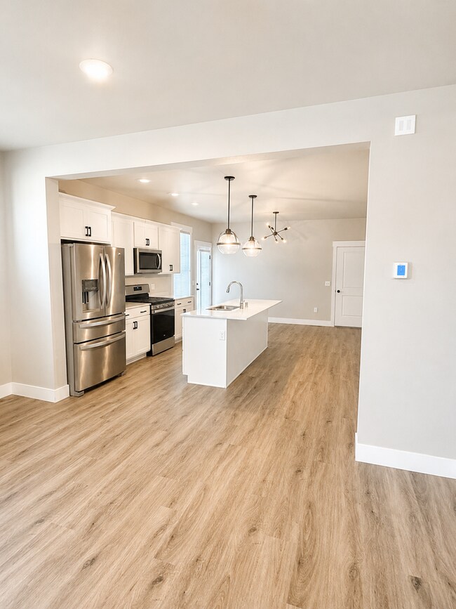 Foto del edificio - 6033 Farmstead Ave