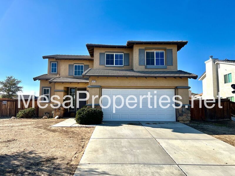 Primary Photo - 15028 Henderson St