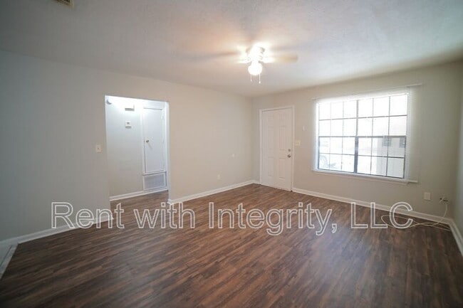 Building Photo - 1312 Nylic St