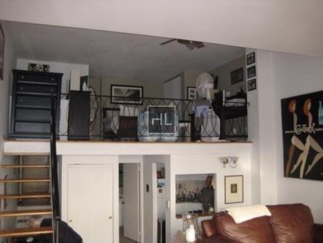 Building Photo - East 65th Street