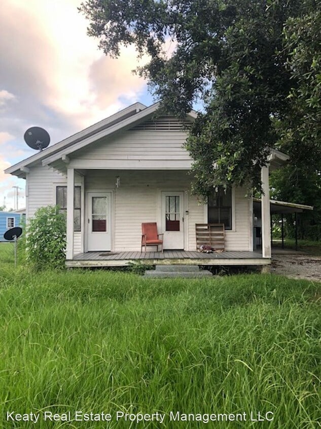 3 br, 1.5 bath House 209 Belva Street House for Rent in New Iberia