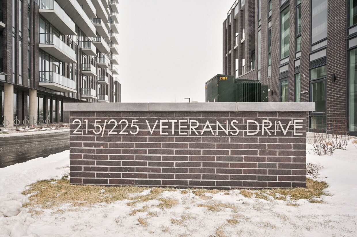 225 Veterans Dr Unit 4, Brampton, ON L7A 5L7 Apartments 225 Veterans Dr Brampton, ON