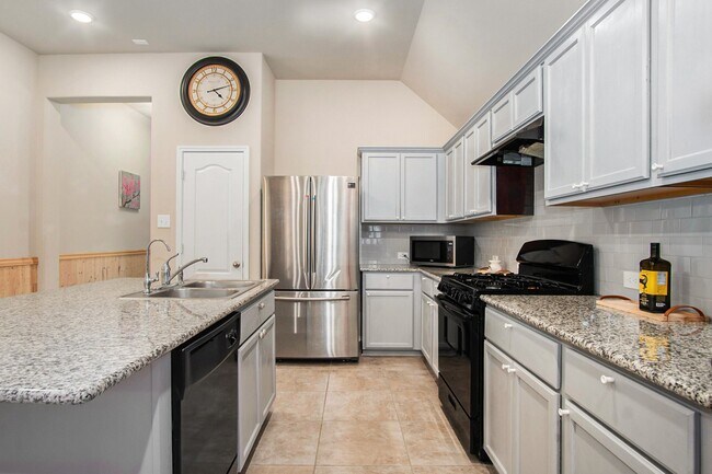 Building Photo - 7043 Birnam Garden Lane
