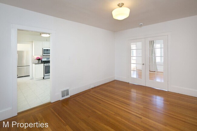Building Photo - 1 br, 1 bath House - 42 Guttenberg Street