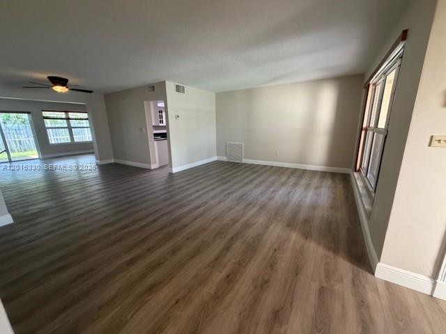 Foto del edificio - 10524 NW 4th St