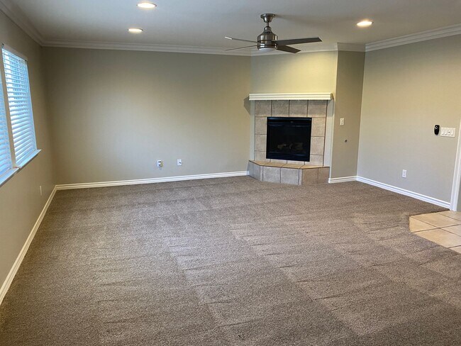 Building Photo - Temecula 4 Bedroom + Loft & Office Available in July