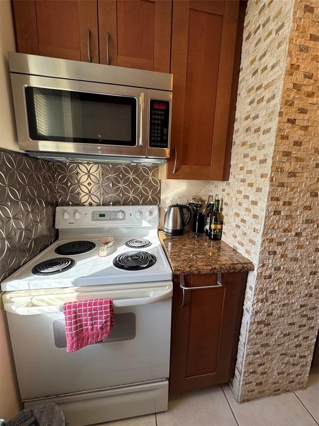 Building Photo - 111 Briny Ave