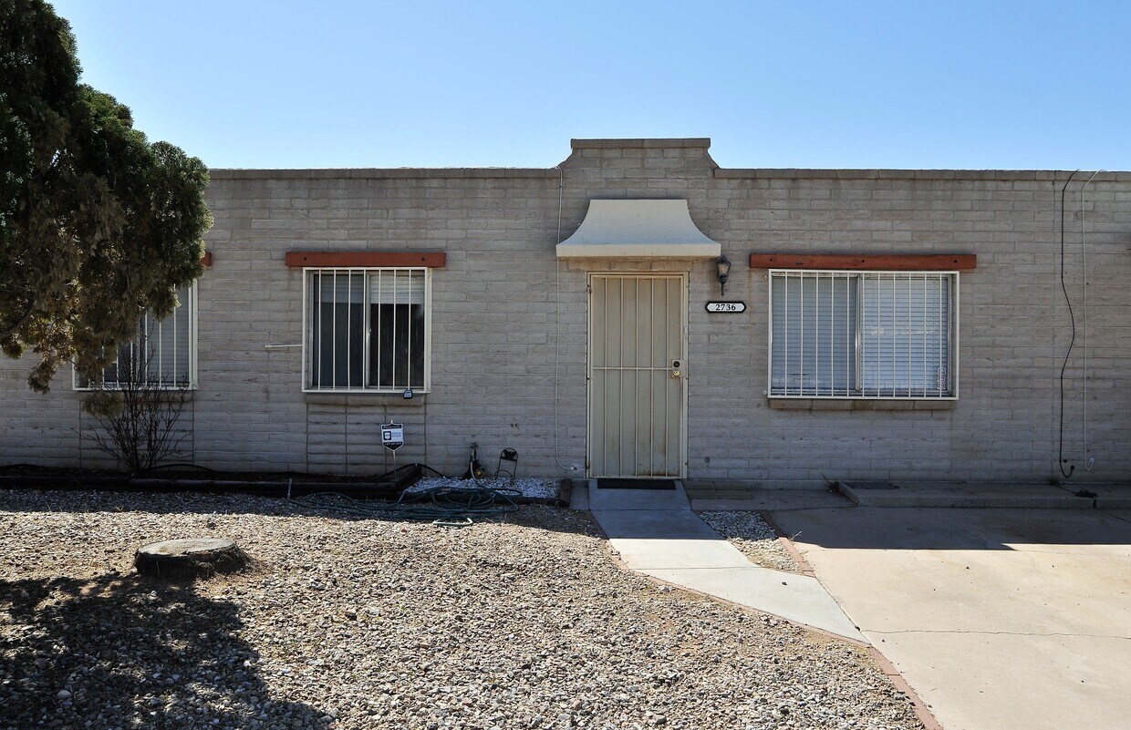 2736 S Calle Yucatan, Tucson, AZ 85730 Townhome Rentals in Tucson AZ
