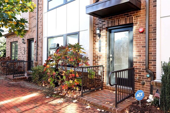 Photo - 402 Stabler Ln Townhome